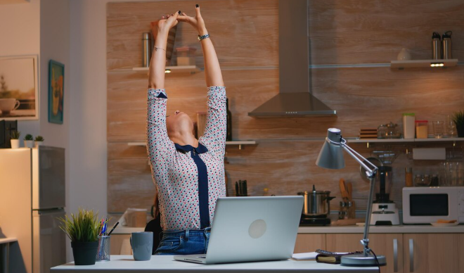 Ginástica Laboral Online: Melhore Sua Saúde e Produtividade no Trabalho Remoto