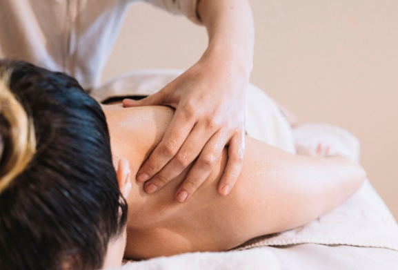 Massagem Rápida em São Paulo: Melhore Seu Bem-Estar Diário com Técnicas Eficazes